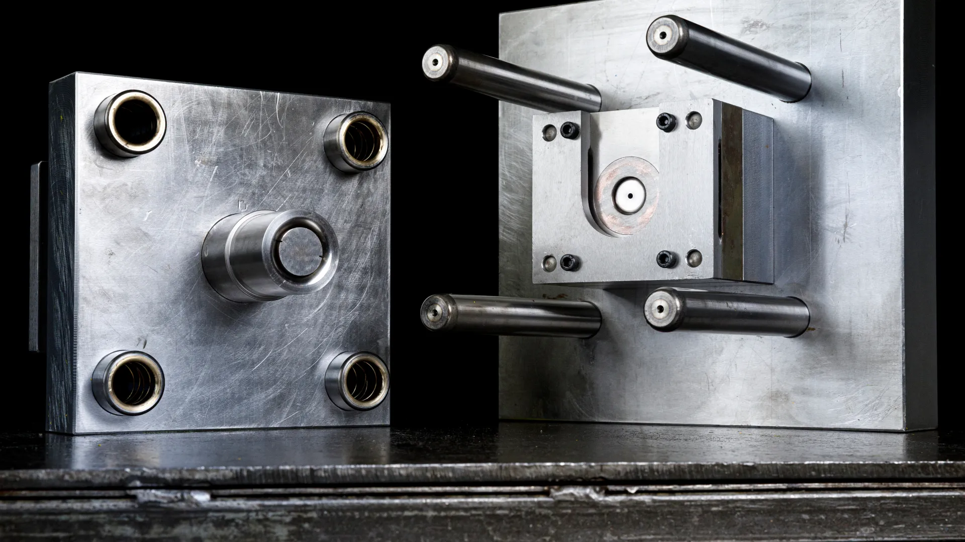 Steel die with plates and guide pillars for third-party metalworking
